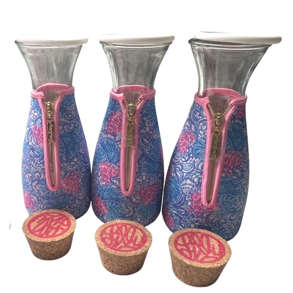Lilly Pulitzer Raising Shell Carafe Set 3 Blue Haven Glass Decanters Stoppers